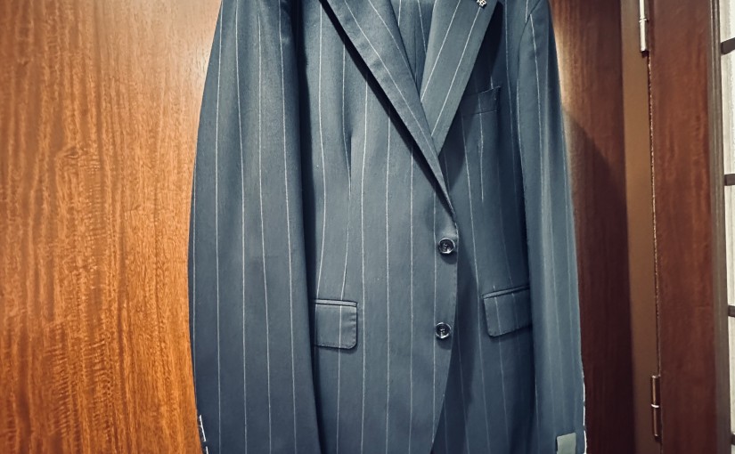 スーツも復活