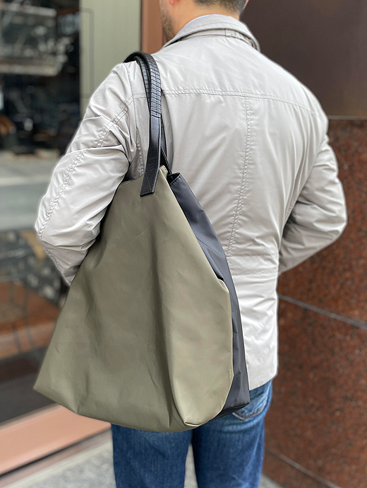 cornelian taurus by daisuke iwanaga ナイロントートバッグ/pack tote