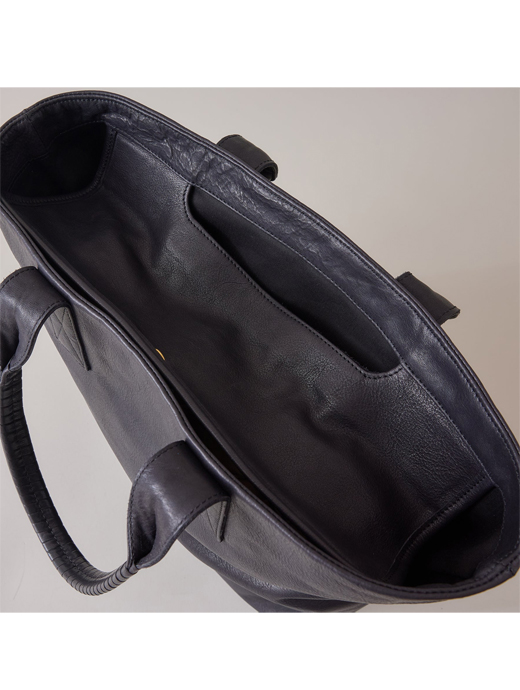 cornelian taurus by daisuke iwanaga コーネリアンタウラス　トートバッグ/2handle tote L　cor501004-ブラック