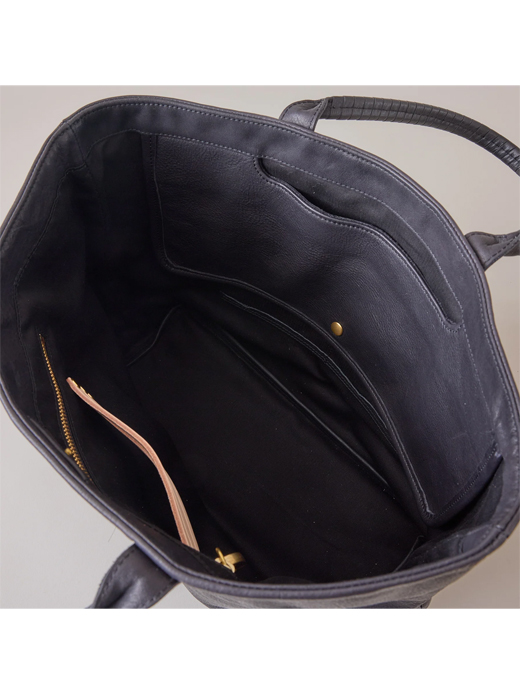 cornelian taurus by daisuke iwanaga コーネリアンタウラス　トートバッグ/2handle tote L　cor501004-ブラック