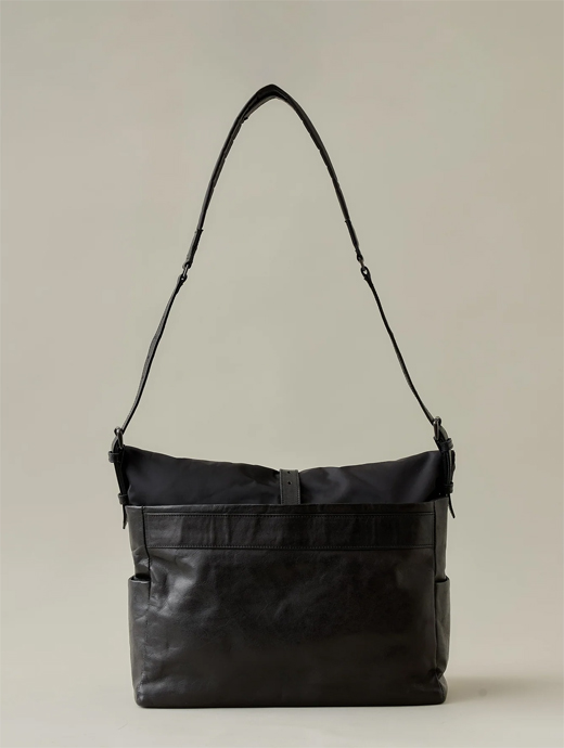 cornelian taurus by daisuke iwanaga コーネリアンタウラス　ショルダーバッグ/athletic shoulder　cor501210-ブラック