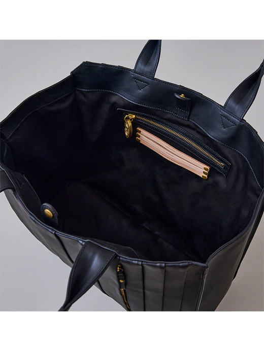 cornelian taurus by daisuke iwanaga コーネリアンタウラス　トートバッグ/wave tote L　cor520601-ブラック