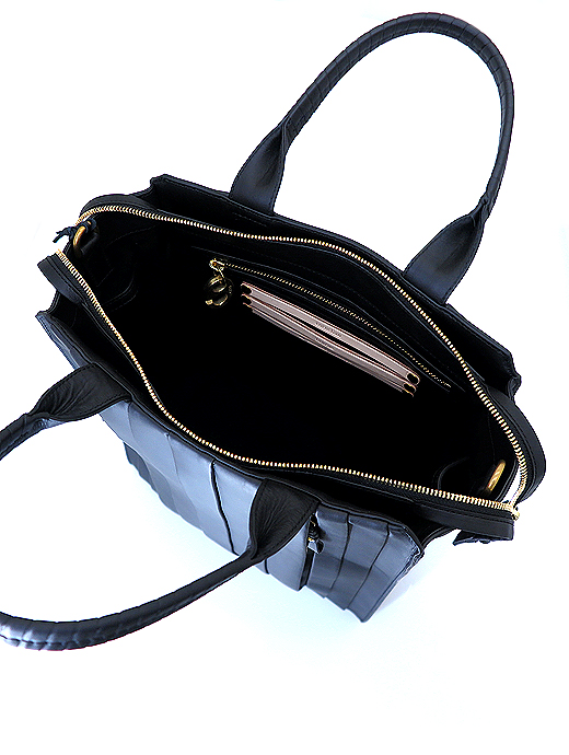 cornelian taurus by daisuke iwanaga 　トートバッグ/wave tote HIGH　cor522001-ブラック
