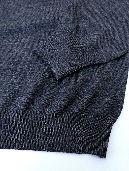 Gran Sasso/グランサッソ　モックネックニット/メリノウール　gra521403-チャコール