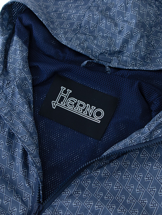 HERNO/ヘルノ　ナイロンフーディ/モノグラム　her480601-ブルー