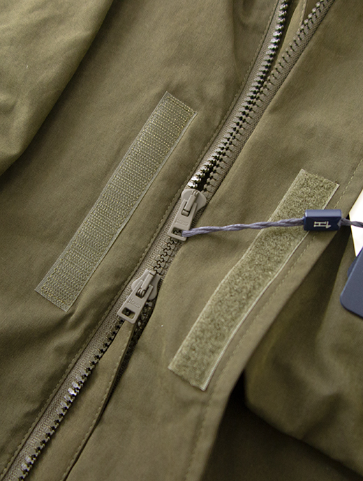 HERNO/ヘルノ　フーデッドコート/ワックスドコットンミックス　her501802-ミリタリーグリーン