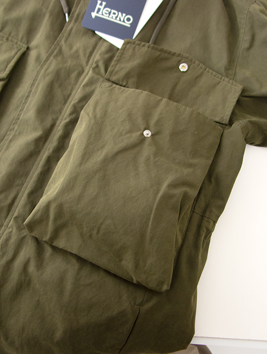 HERNO/ヘルノ　フーデッドコート/ワックスドコットンミックス　her501802-ミリタリーグリーン