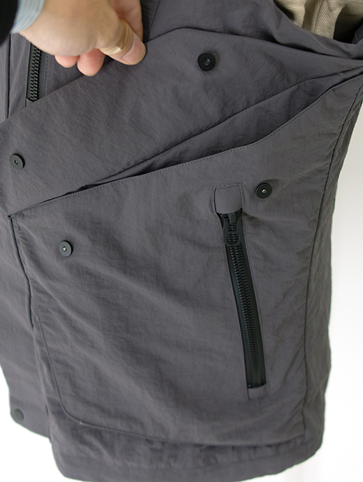 JG1/ジェイ・ジー・ワン　インサレーションベスト/MAG-UTILITY VEST　jgo502004-アーバングレー