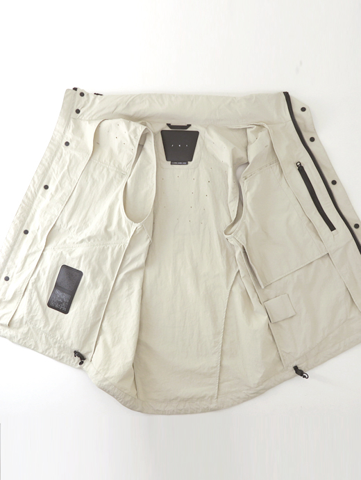 JG1/ジェイ・ジー・ワン　ナイロンフィールドベスト　jgo5022402-オフベージュ