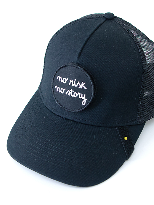Just Hat/ジャスト ハット　ワッペン交換式トラッカーキャップ　jus501201-ブラック