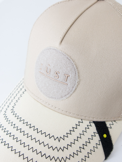 Just Hat/ジャスト ハット　ワッペン交換式トラッカーキャップ　jus501203-ベージュ