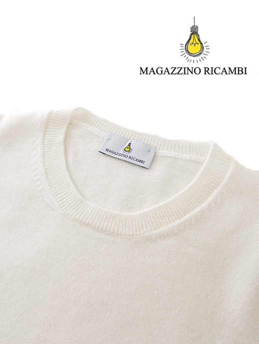 MAGAZZINO RICAMBI/マガジーノ・リカンビ　カシミアクルーネックニット/カリアッジ　mag462003-オフホワイト