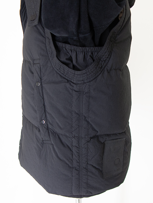 Ten c/テンシー　ダウンベスト/BOREAL DOWN VEST　ten502004-ブラック